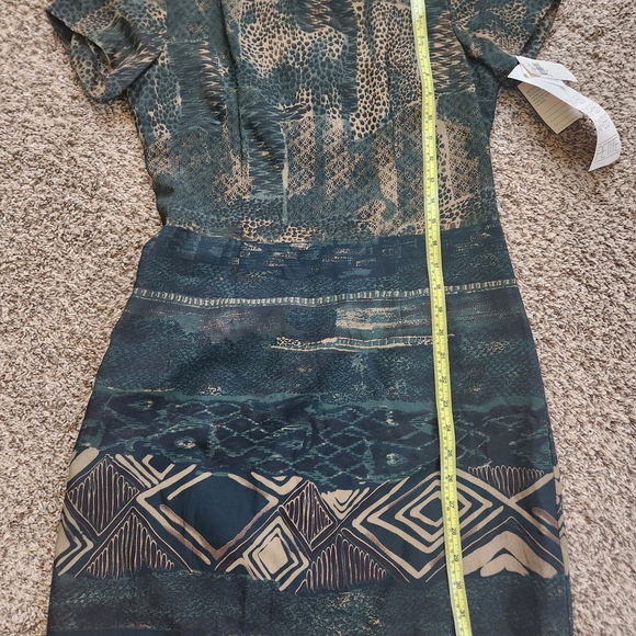 Rabbit‎ Rabbit Rabbit Patterned Midi Dress in Green and Tan - Picture 5 of 9